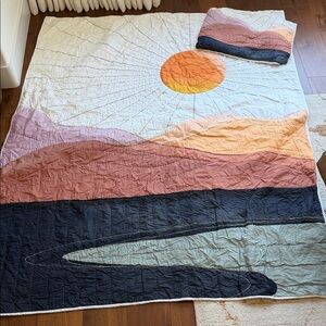 EUC Crate & Barrel Kids Peruvian Travel 100% Organic Cotton Sunrise Twin Quilt